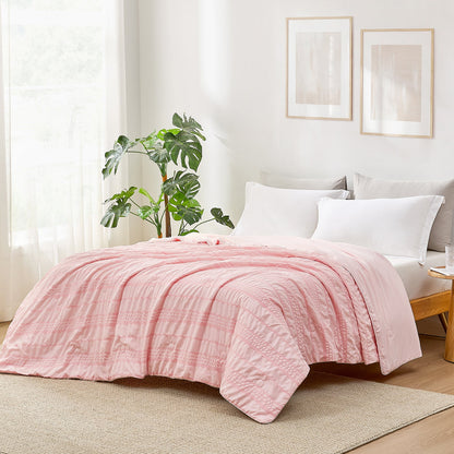 Comfortable Seersucker Cooling Comforter for Cozy Sleep