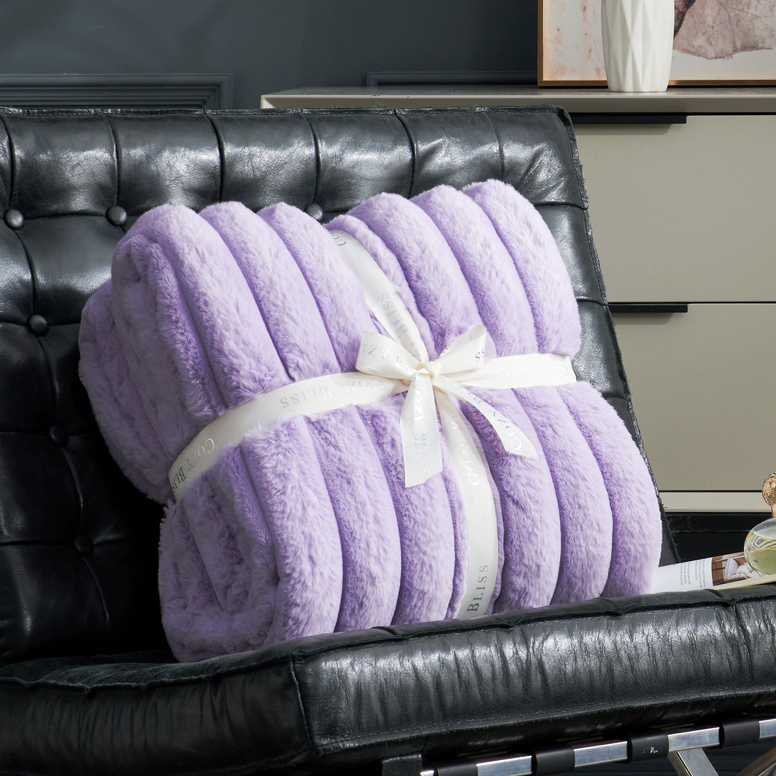 Luxurious Striped Faux Fur Throw Blanket for Cozy Comfort