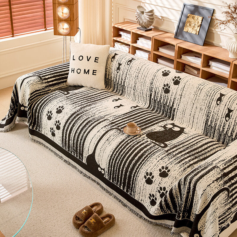 https://cdn.shopify.com/s/files/1/0549/1638/2879/files/CartoonPawPrintChenilleAnti-ScratchThrowCouchCover-_7.jpg?v=1741338425