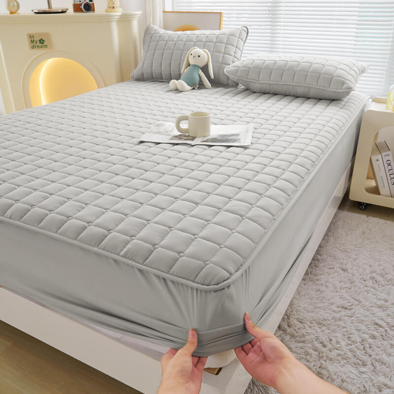 https://cdn.shopify.com/s/files/1/0549/1638/2879/files/ComfortEncasedWaterproofMattressProtectorCover_8.jpg?v=1724898964