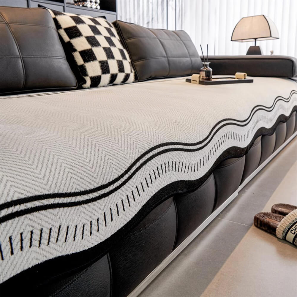 https://cdn.shopify.com/s/files/1/0549/1638/2879/files/FUNNYFUZZY_Non-Slip_Herringbone_Chenille_Couch_Cover_with_Wavy_Edges-13.jpg?v=1743667766