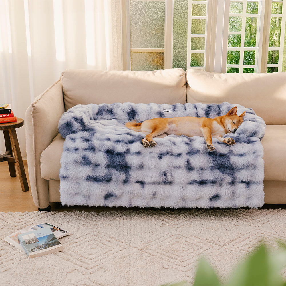 https://cdn.shopify.com/s/files/1/0549/1638/2879/files/Fluffy_Fuzzy_Calming_Dog_Bed_Sofa_Protector_Pet_Mat-_1_7c89e68c-ee22-4e7a-9351-73084f4fd5bc.jpg?v=1741145845