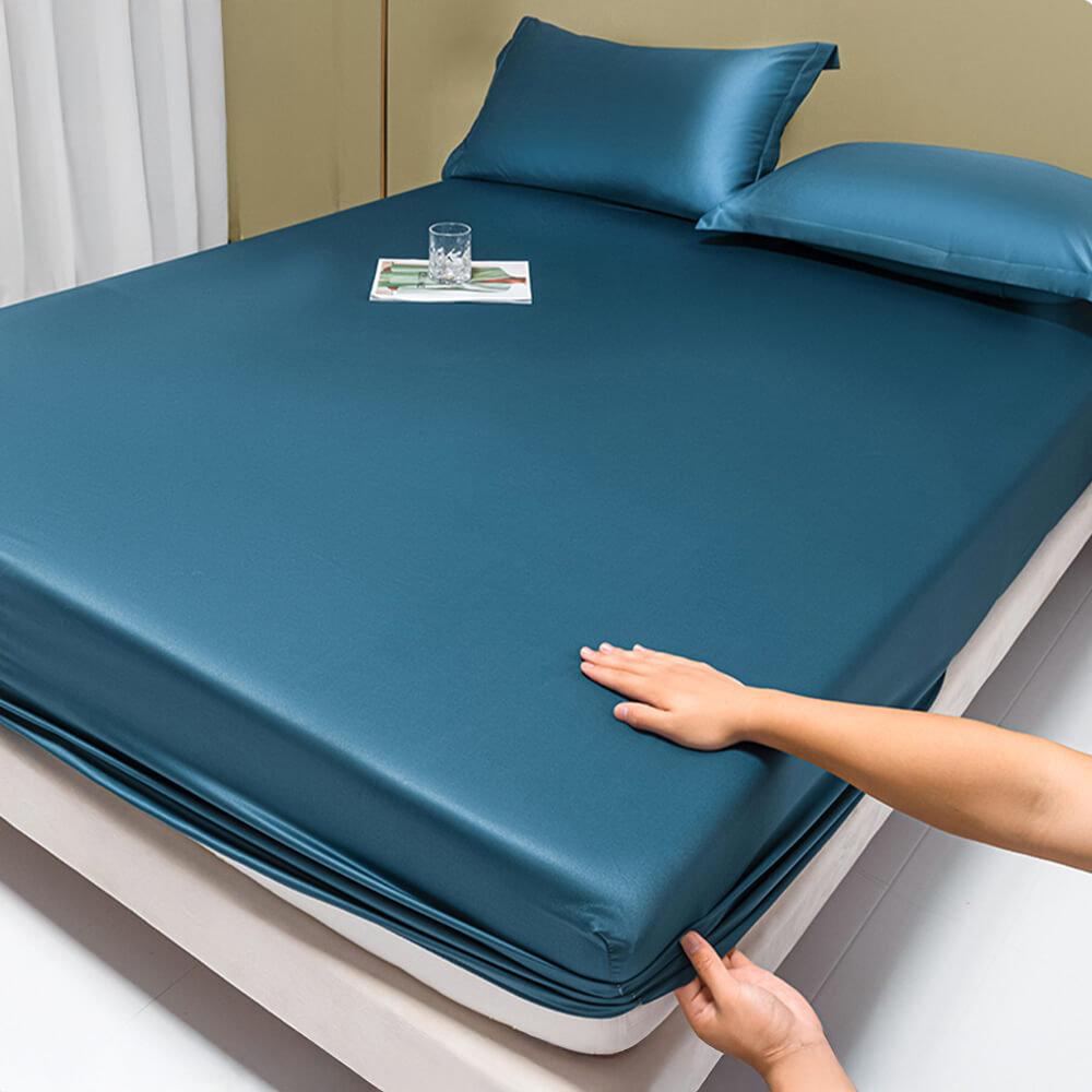 https://cdn.shopify.com/s/files/1/0549/1638/2879/files/FunnyFuzzyPremiumSolidColorSilkyCooling100sLyocellFittedSheet-17.jpg?v=1735900704
