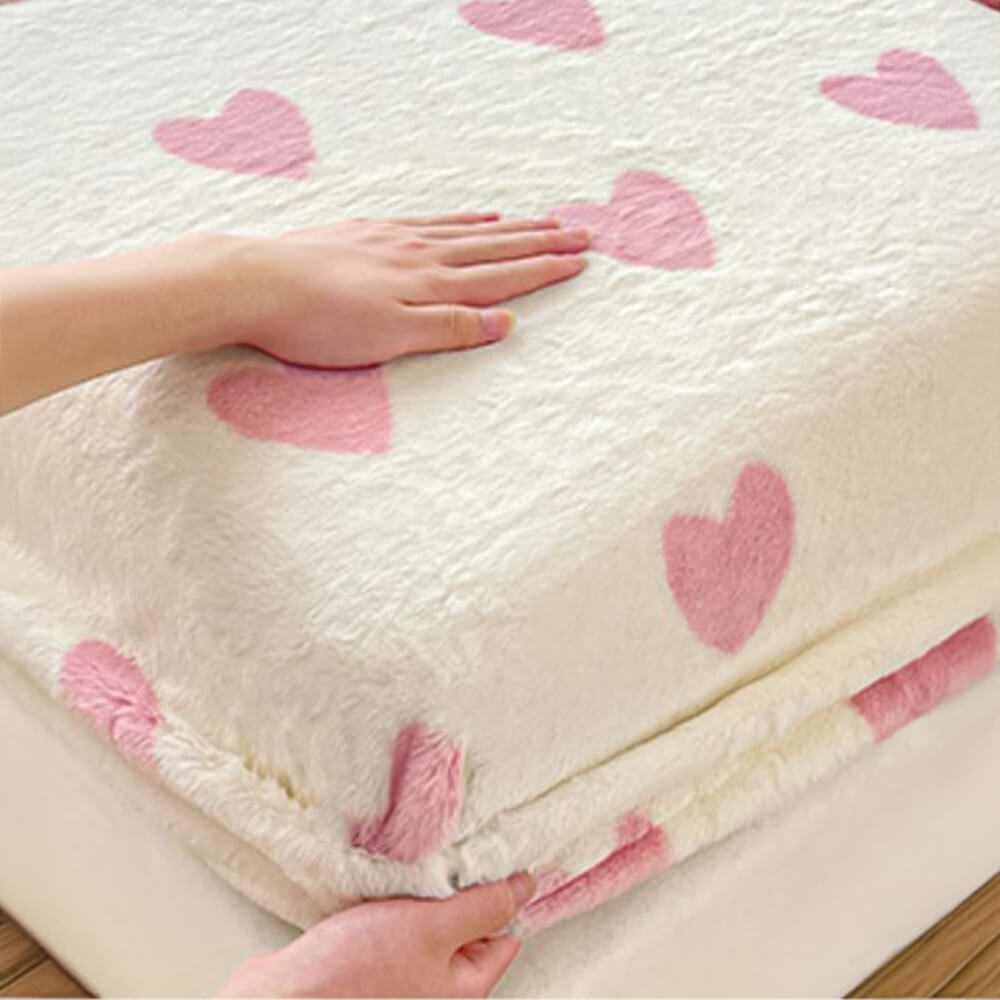 Static-Free Cozy Velvet Stretchable Mattress Cover with Pillowcases