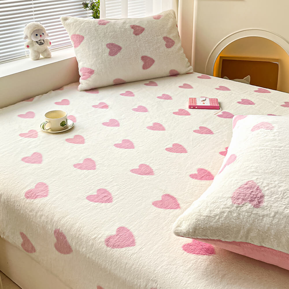 Static-Free Cozy Velvet Stretchable Mattress Cover with Pillowcases