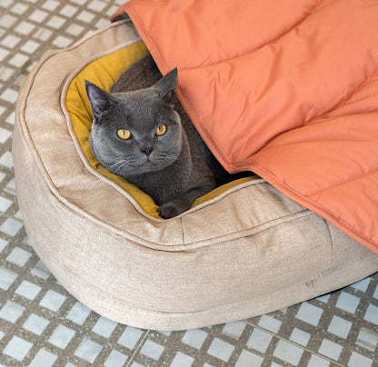 Stylish Leaf Shape Dog Blanket for Cozy Comfort