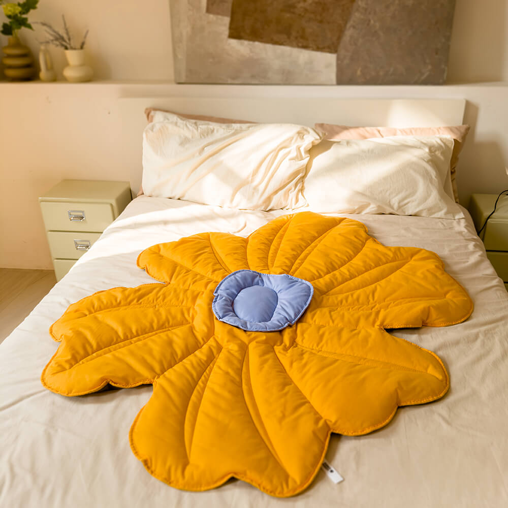 Super Large Flower Shape Human Mat Dog Blanket for Your Pets