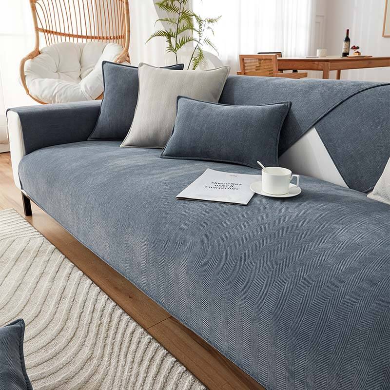 https://cdn.shopify.com/s/files/1/0549/1638/2879/files/HerringboneChenilleFabricFurnitureProtectorSofaCover_6.jpg?v=1719484990