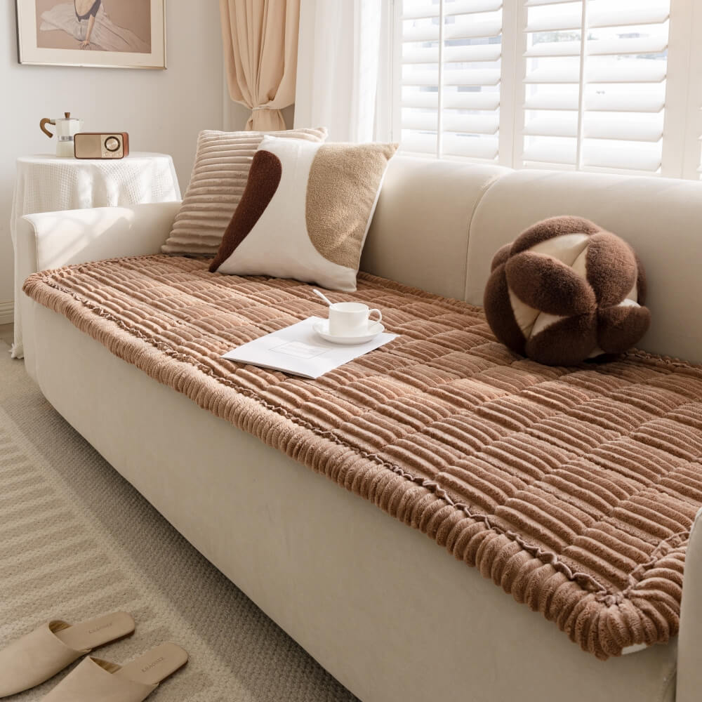 https://cdn.shopify.com/s/files/1/0549/1638/2879/files/LazySoftFlannelBreathablePetMatNon-slipCouchCover-_19.jpg?v=1746524032