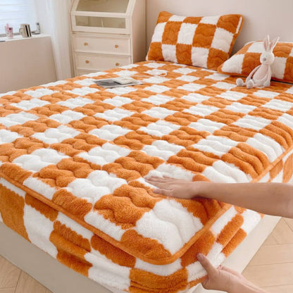 Checkered Milk Velvet Fitted Sheet