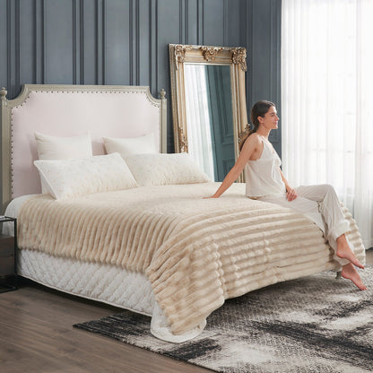 Luxurious Striped Faux Fur Throw Blanket for Cozy Comfort