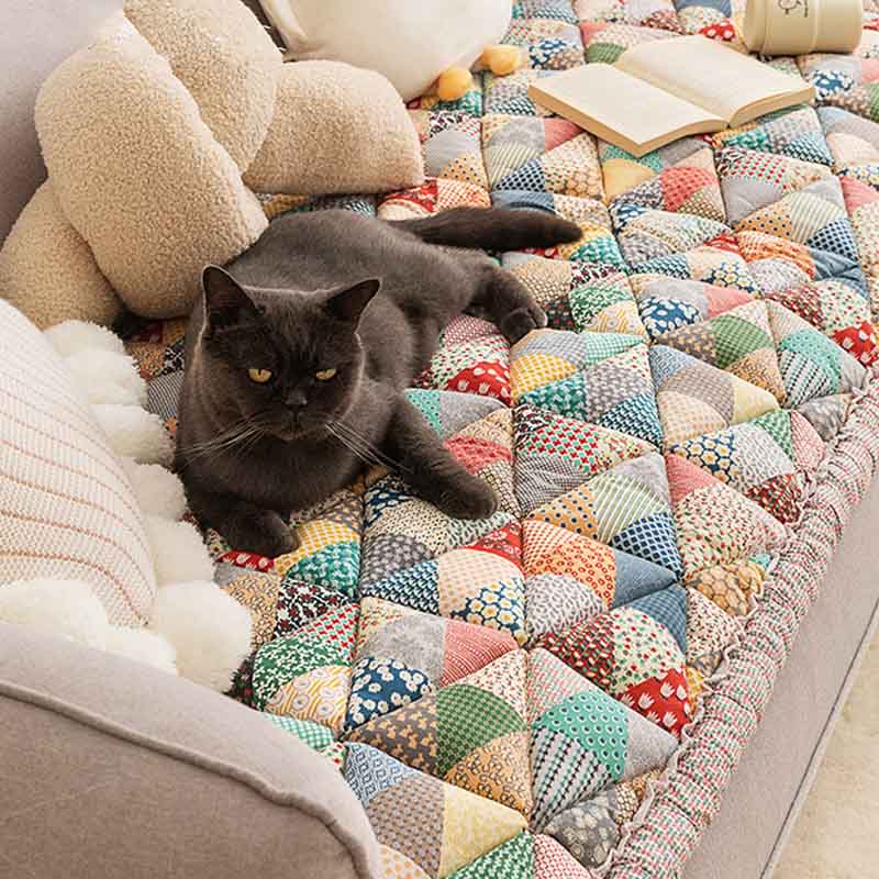 Elegant Garden Chic Cotton Couch Cover for Pet Protection