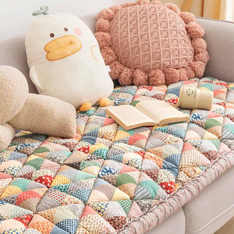 Elegant Garden Chic Cotton Couch Cover for Pet Protection