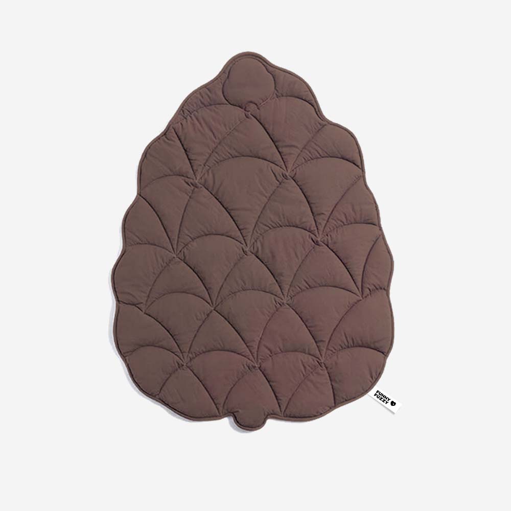 Stylish Leaf Shape Dog Blanket for Cozy Comfort