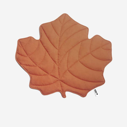 Stylish Leaf Shape Dog Blanket for Cozy Comfort