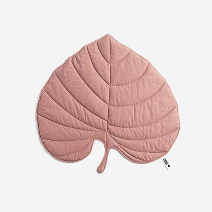 Stylish Leaf Shape Dog Blanket for Cozy Comfort