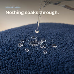 Navy | Nothing soaks through