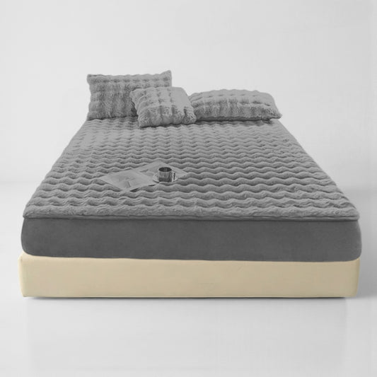 Bubble Plush Fitted Sheet