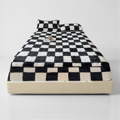 Checkered Milk Velvet Fitted Sheet