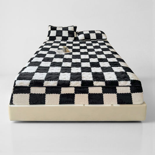 Checkered Milk Velvet Fitted Sheet
