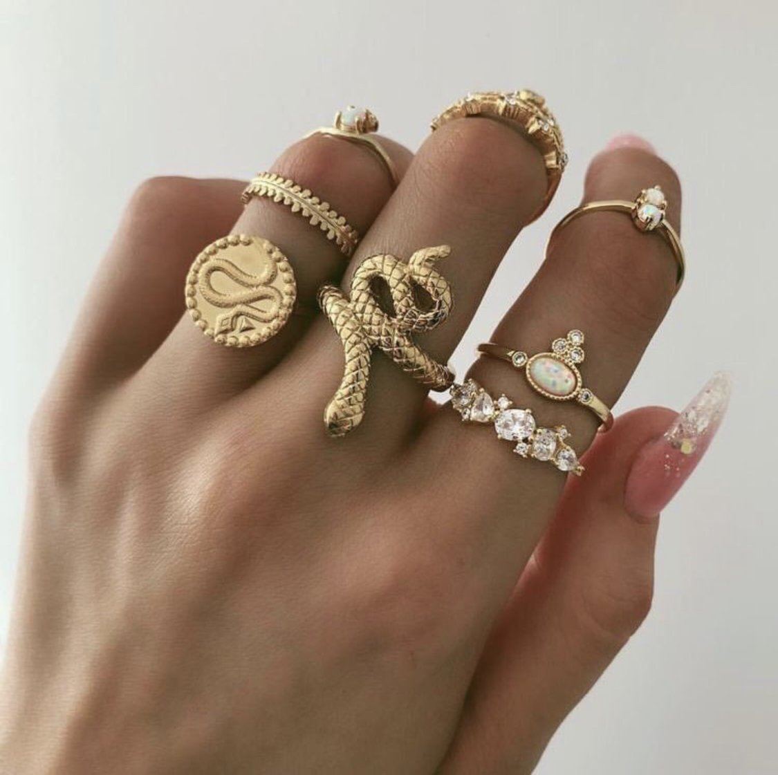 Serpentecae Ring Set