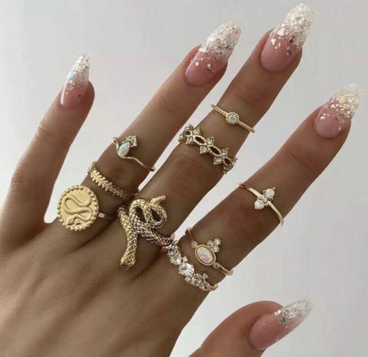 Serpentecae Ring Set