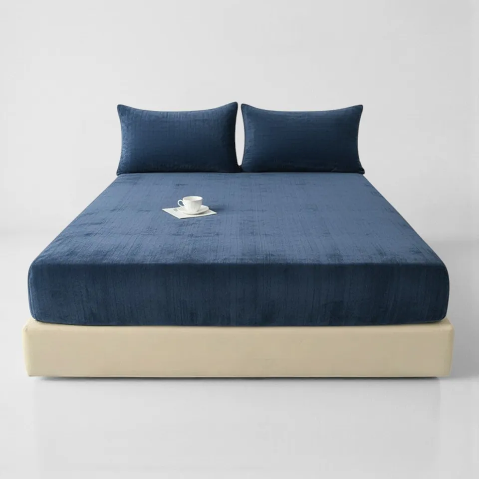 Minimal Cloud Milk Velvet Fitted Sheet