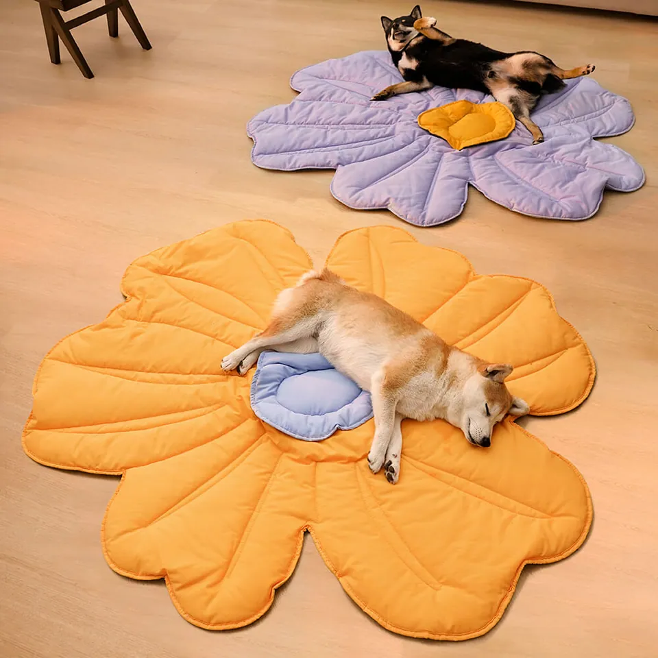 BloomMat™ Pet Lounge Blanket